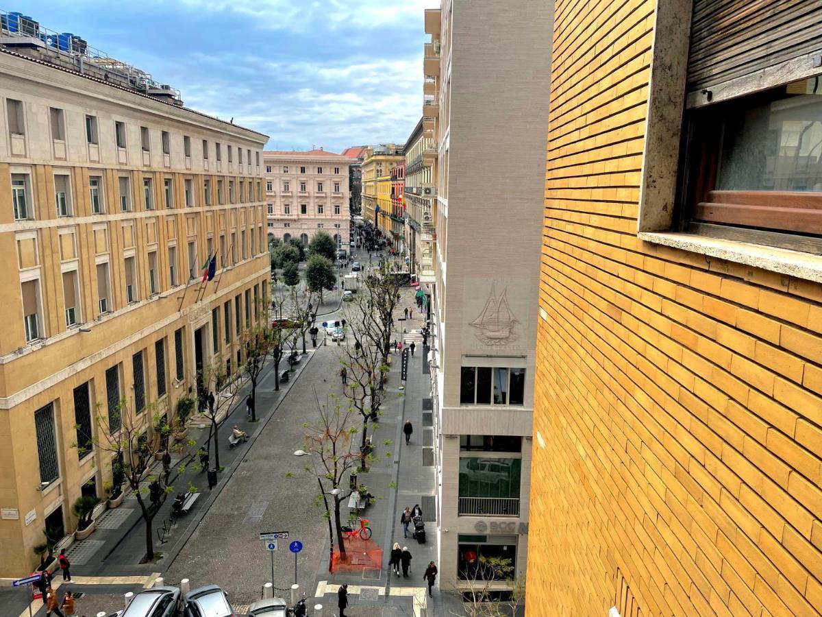 Hotel Silia House Napoli Centro Exterior foto